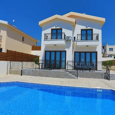 Villa Ernica Lysos