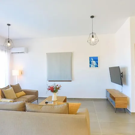 Villa Ernica Lysos