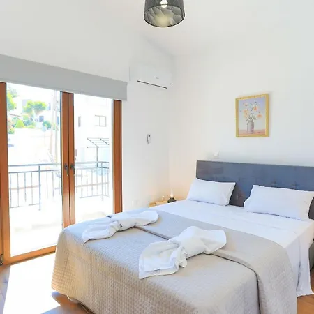 Villa Ernica Lysos